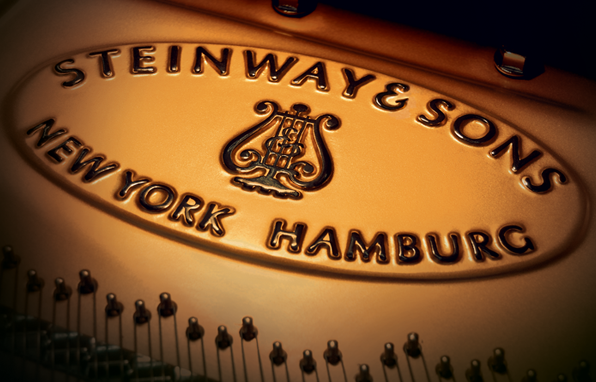 Logo von Steinway & Sons