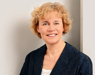 ArtistCoach Friederike Haufe bei Steinway & Sons Stuttgart Veranstaltung für Klavierpädagogen in Stuttgart