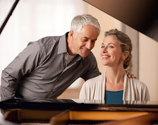 Kurs für Klavierspiel Wiedereinsteiger bei Steinway & Sons Stuttgart Klavierspielen in Stuttgart lernen