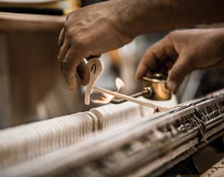 Saitenwechsel bei Steinway & Sons Stuttgart EINFÜHRUNG IN DEN KLAVIERBAU