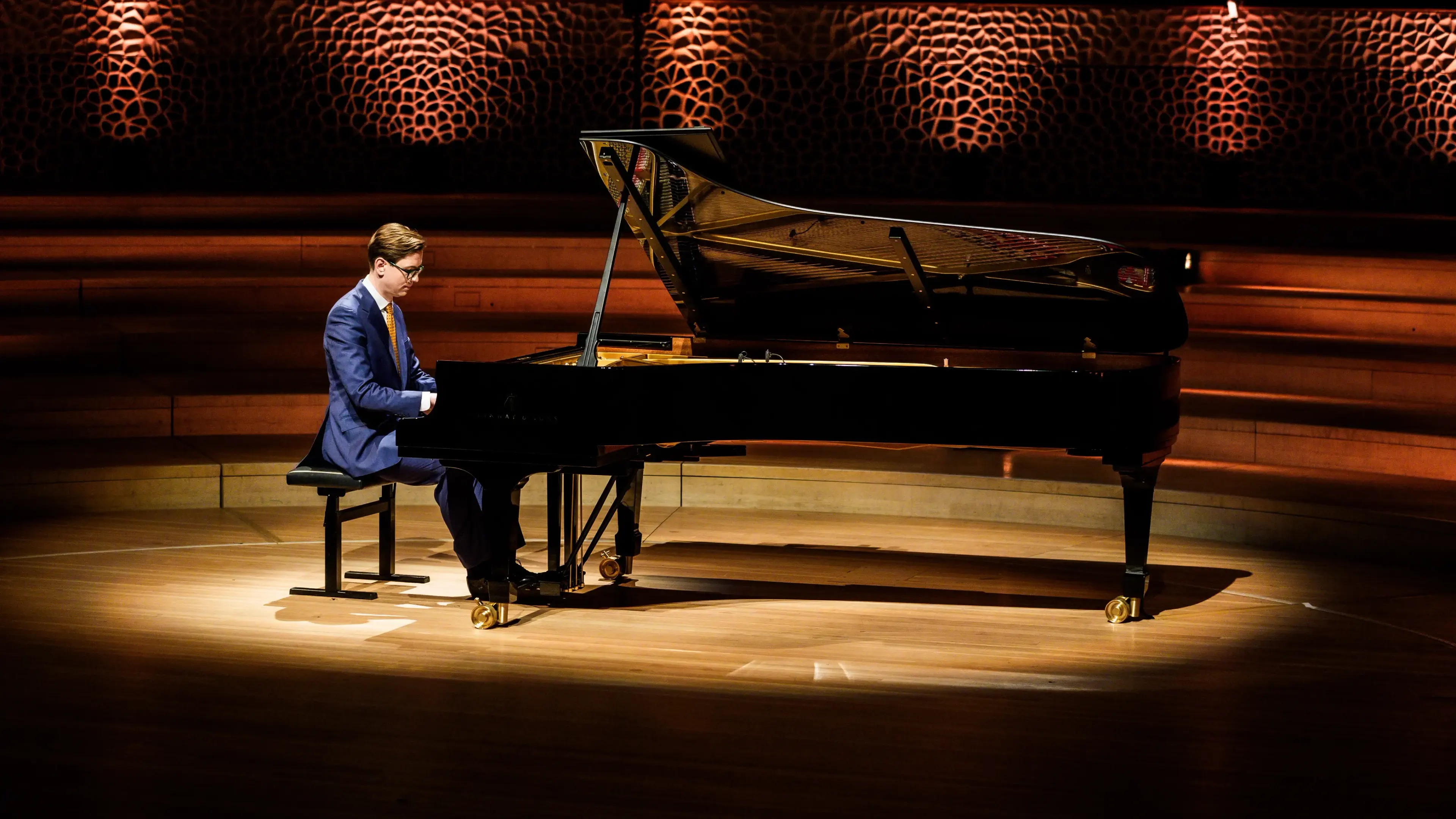  Víkingur Ólafsson is playing the D-274 concert grand piano at the Elbphilharmonie