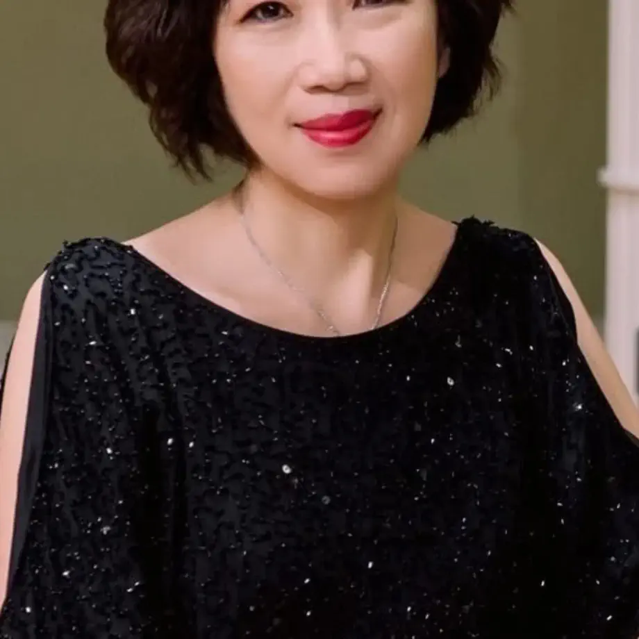 Fenia Chang
