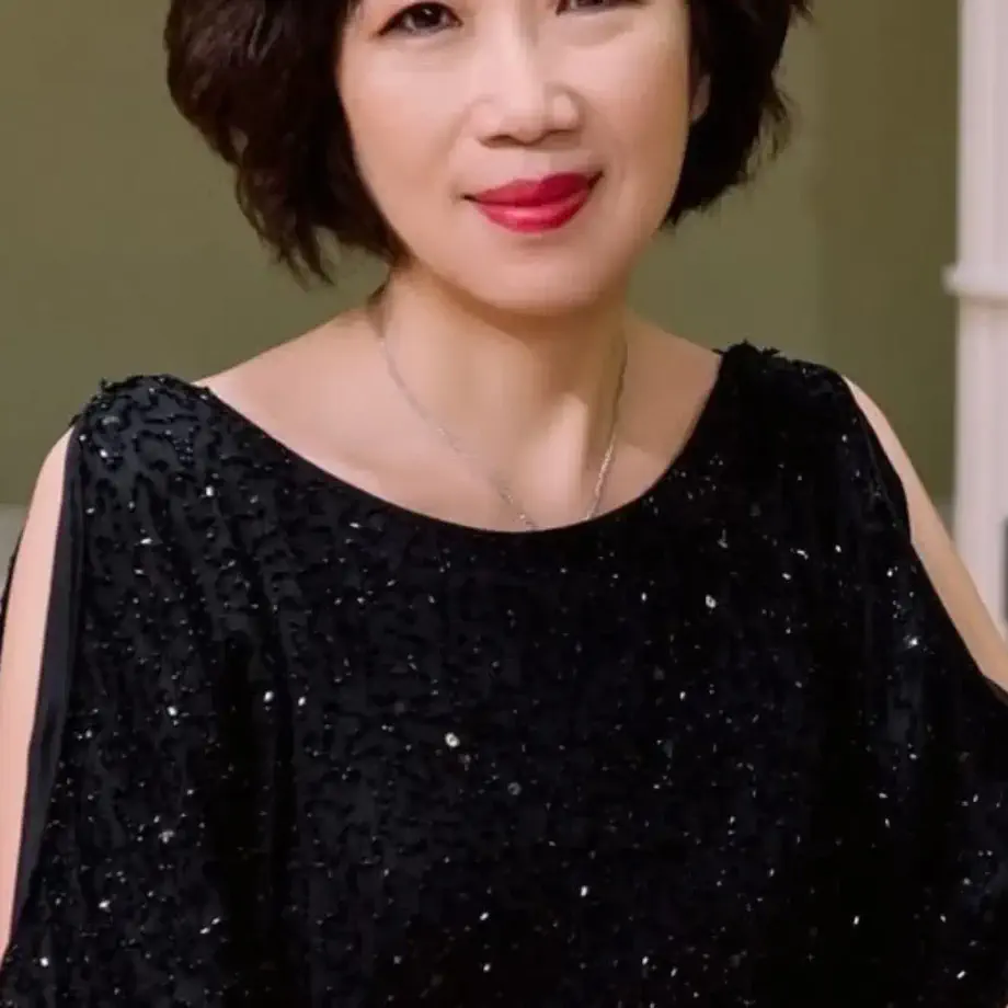 Fenia Chang