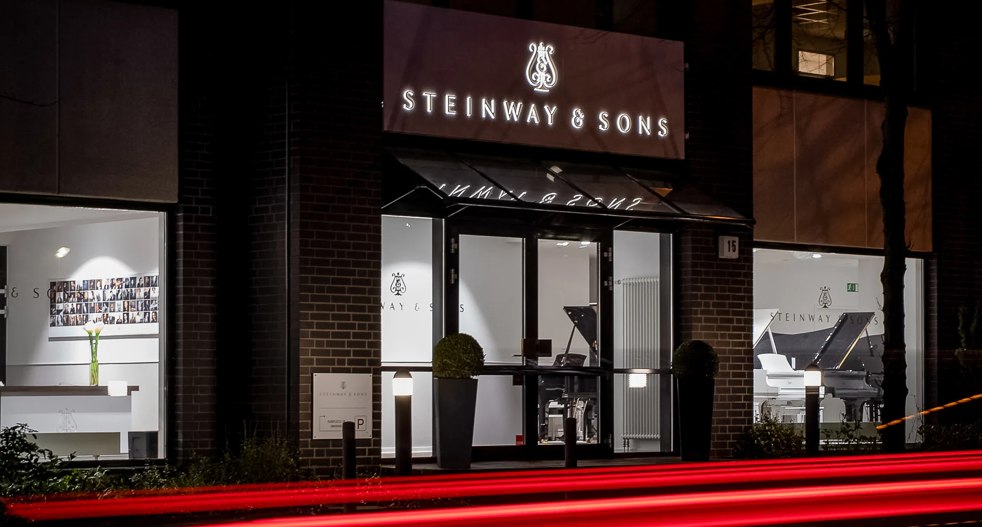 Außenansicht Steinway & Sons Hamburg