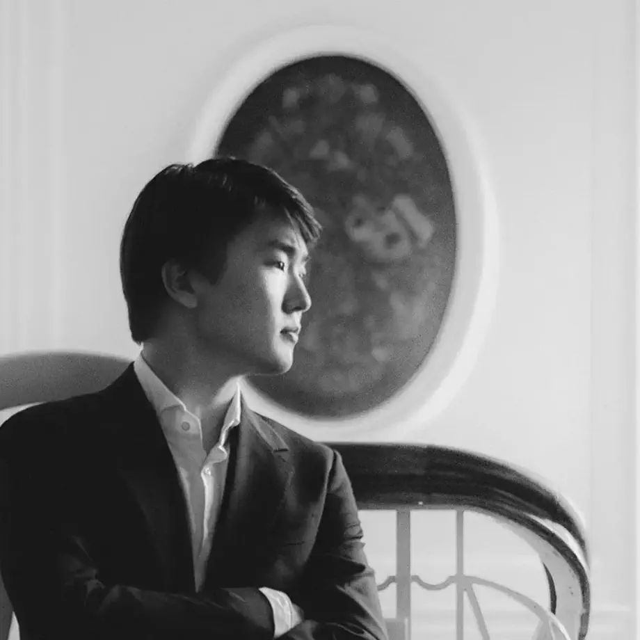 Seong-Jin Cho