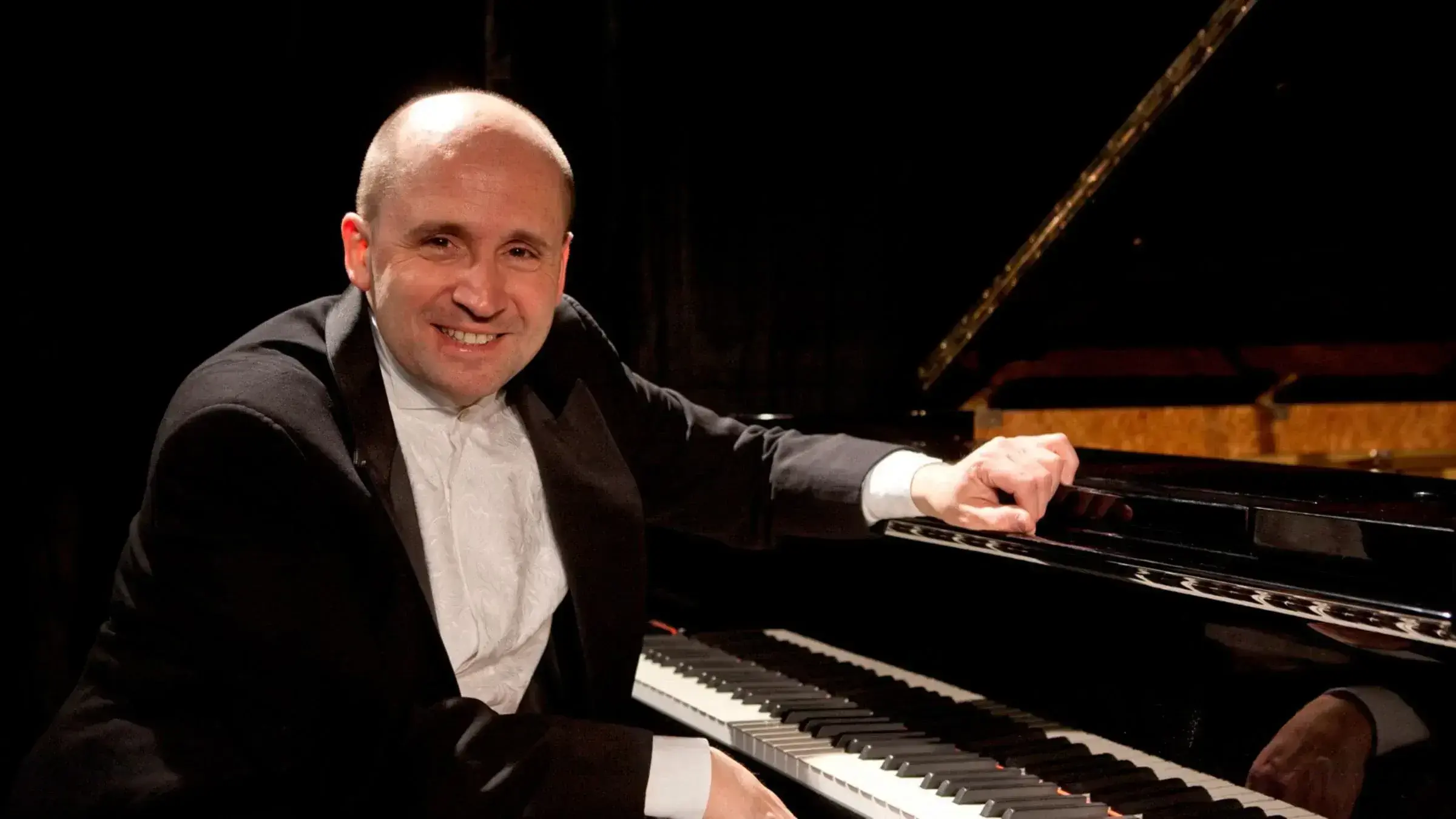 Emile Naoumoff