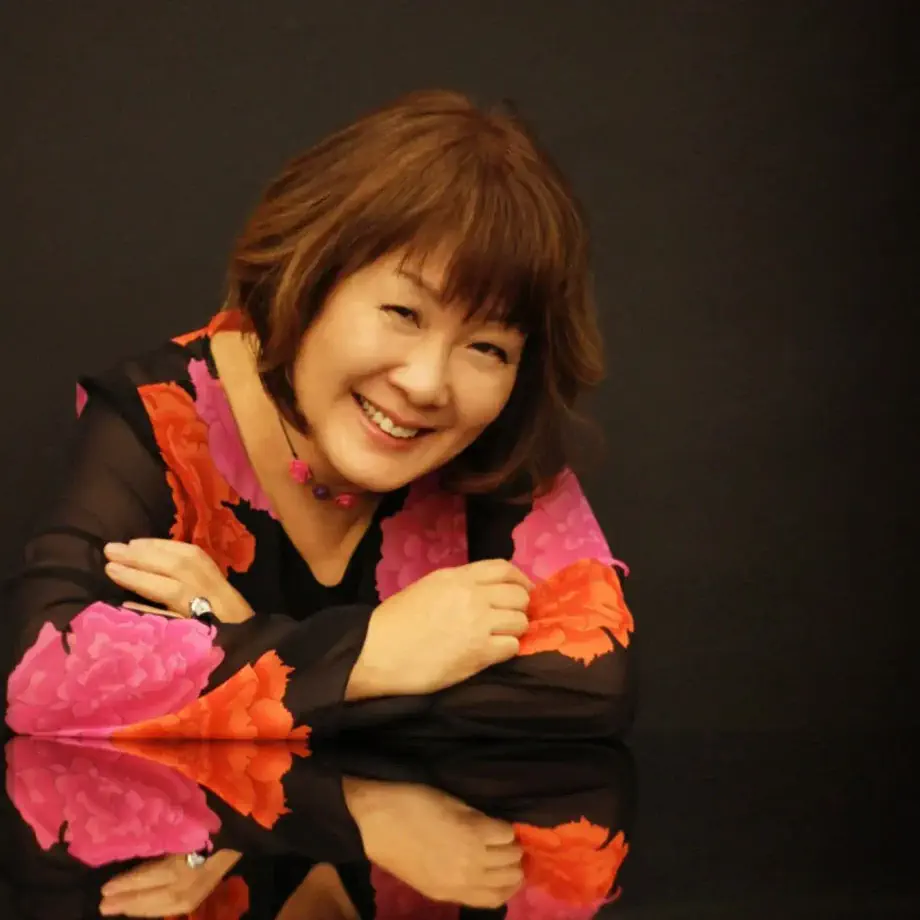 Kayo Hiraki