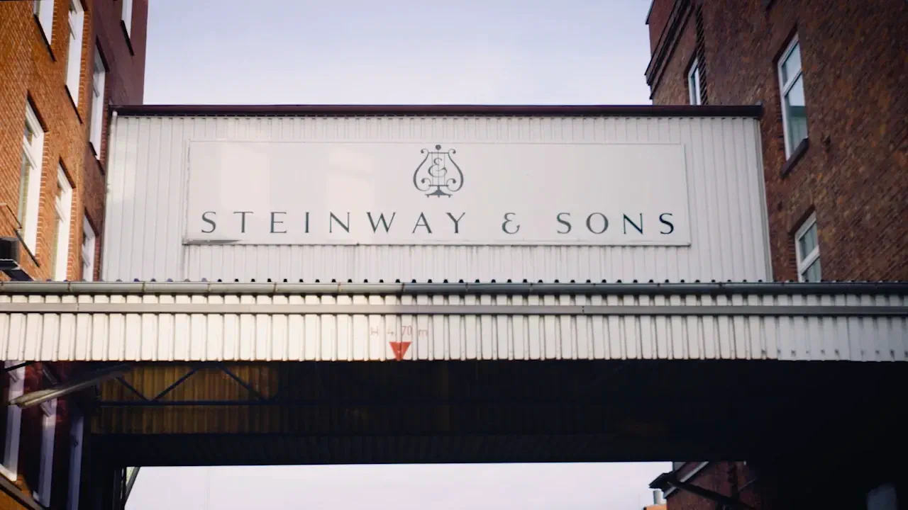 01_Stations_Intro_EN.mp4 thumbnail