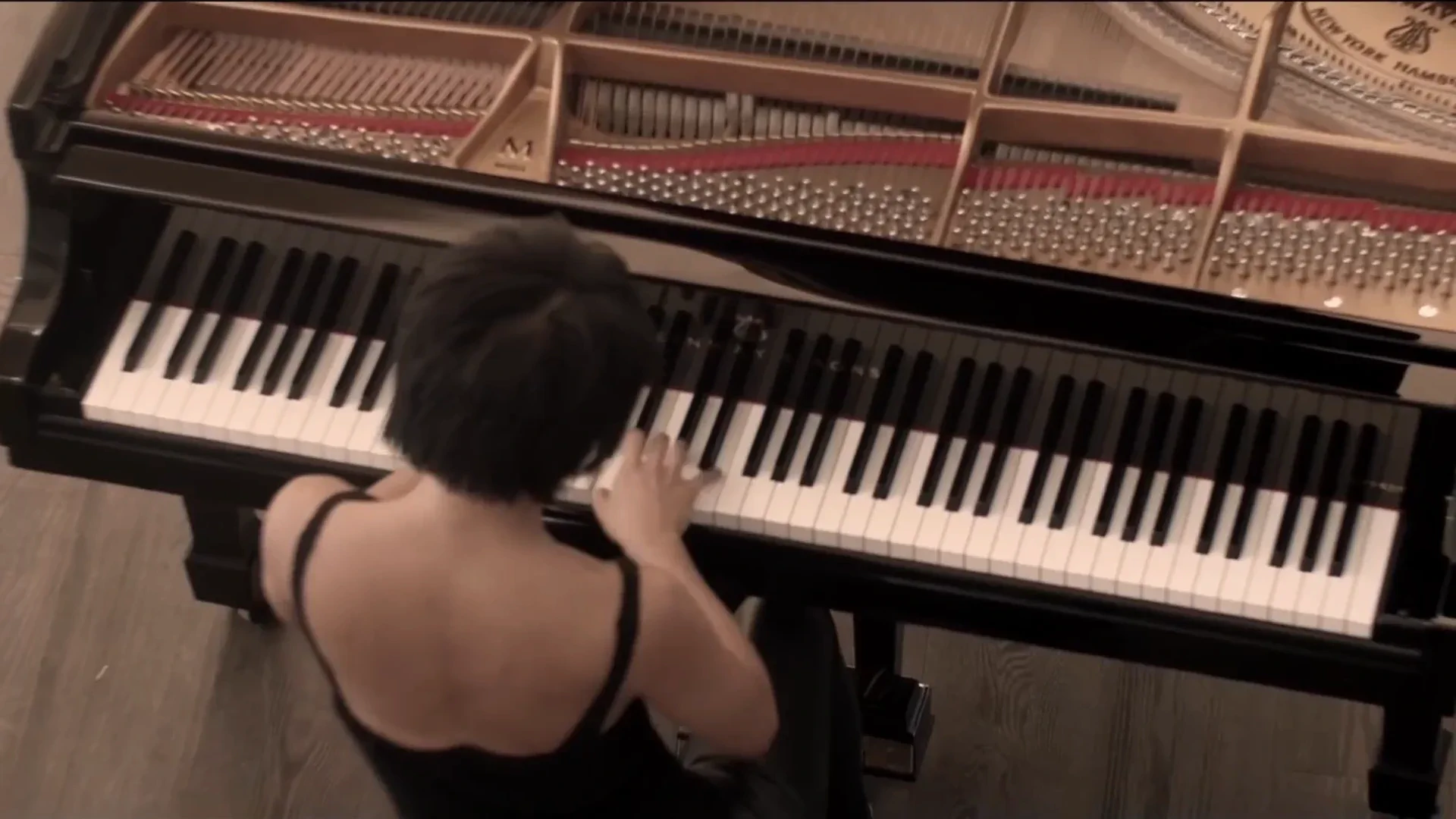 smuggler-steinway-spirio-yuja-wang-kurz-16-9.mp4 thumbnail
