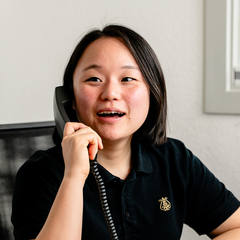 Planning and coordinating in the Steinway manufactory with Sunjin Kim.