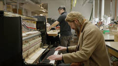 Joep Beving in the Steinway Factory in Hamburg.